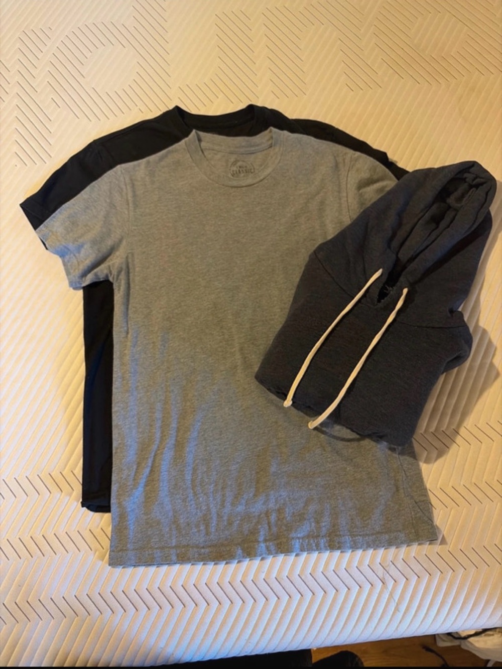 Men's Short Sleeve Crew Neck T-Shirts and Hoodie